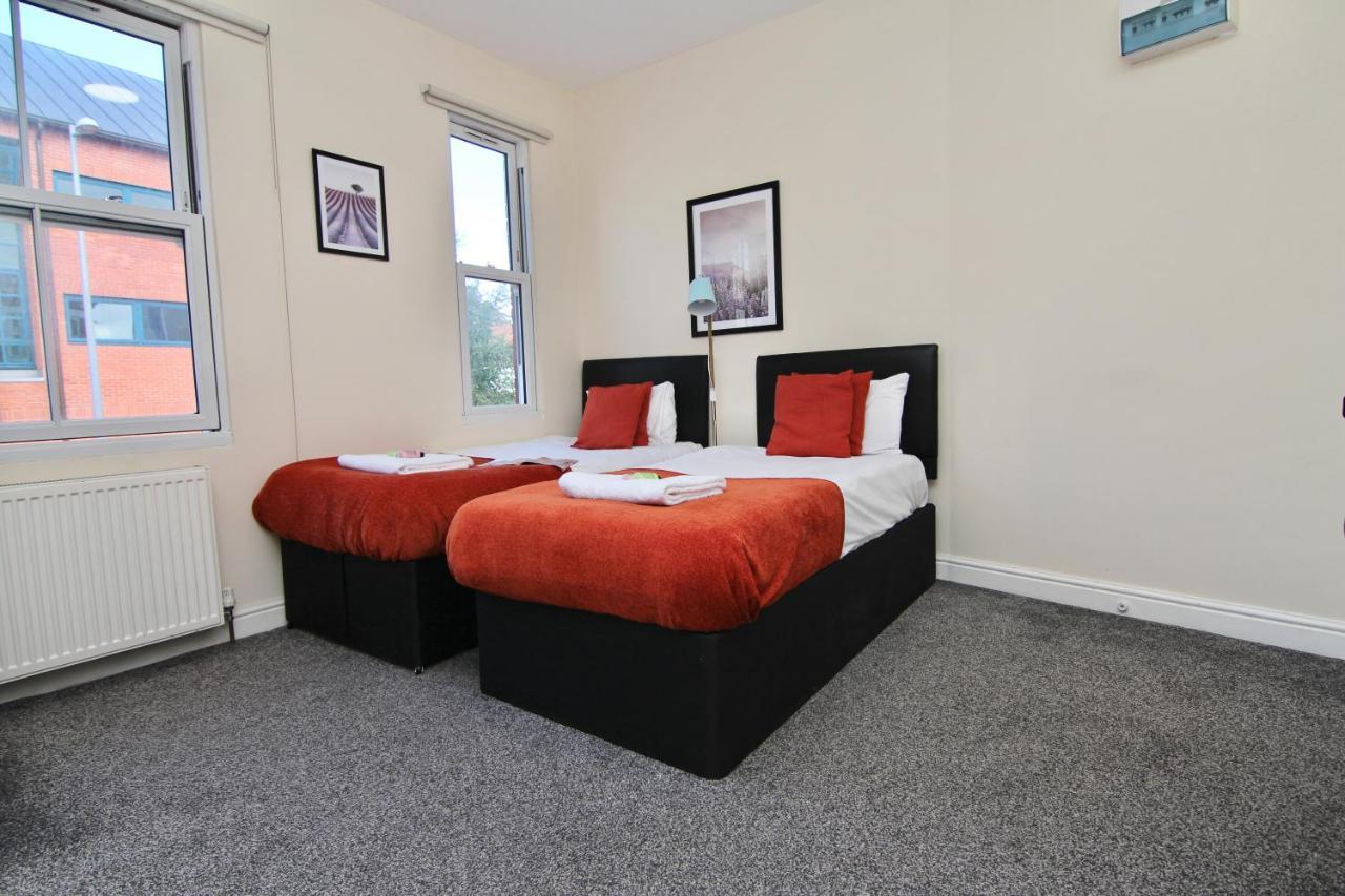 Lovely Twin Bed Studio Near Coventry Shopping Centre Eksteriør billede